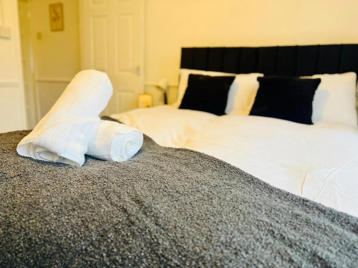 Well Furnished Home - Near City Centre, Qmc & Arnold Market - Sleeps 8 Nottingham Apartamento
